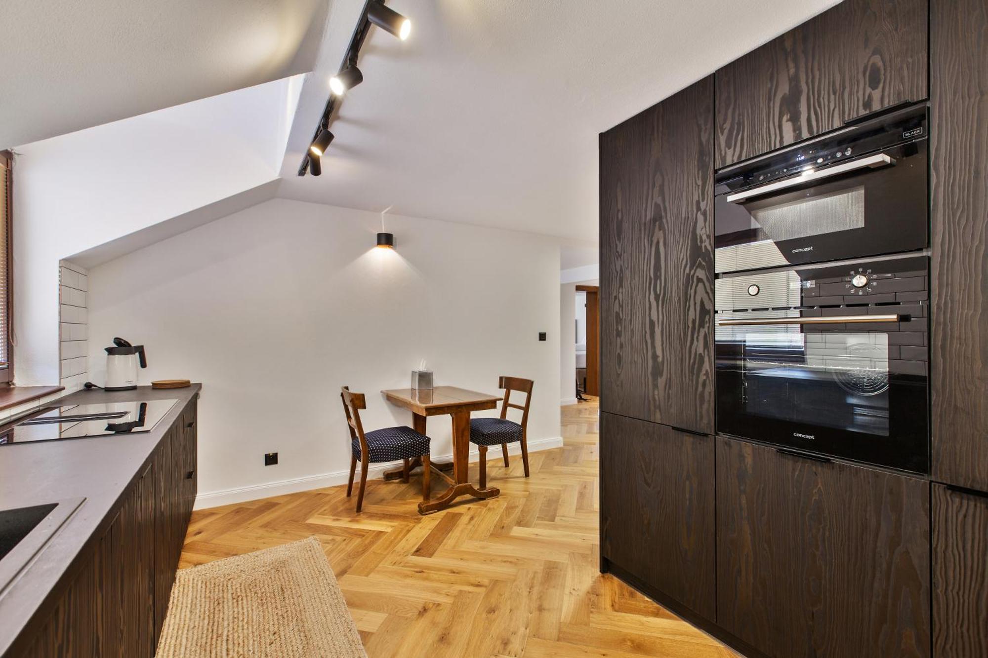 Brezno Central Apartments Екстер'єр фото