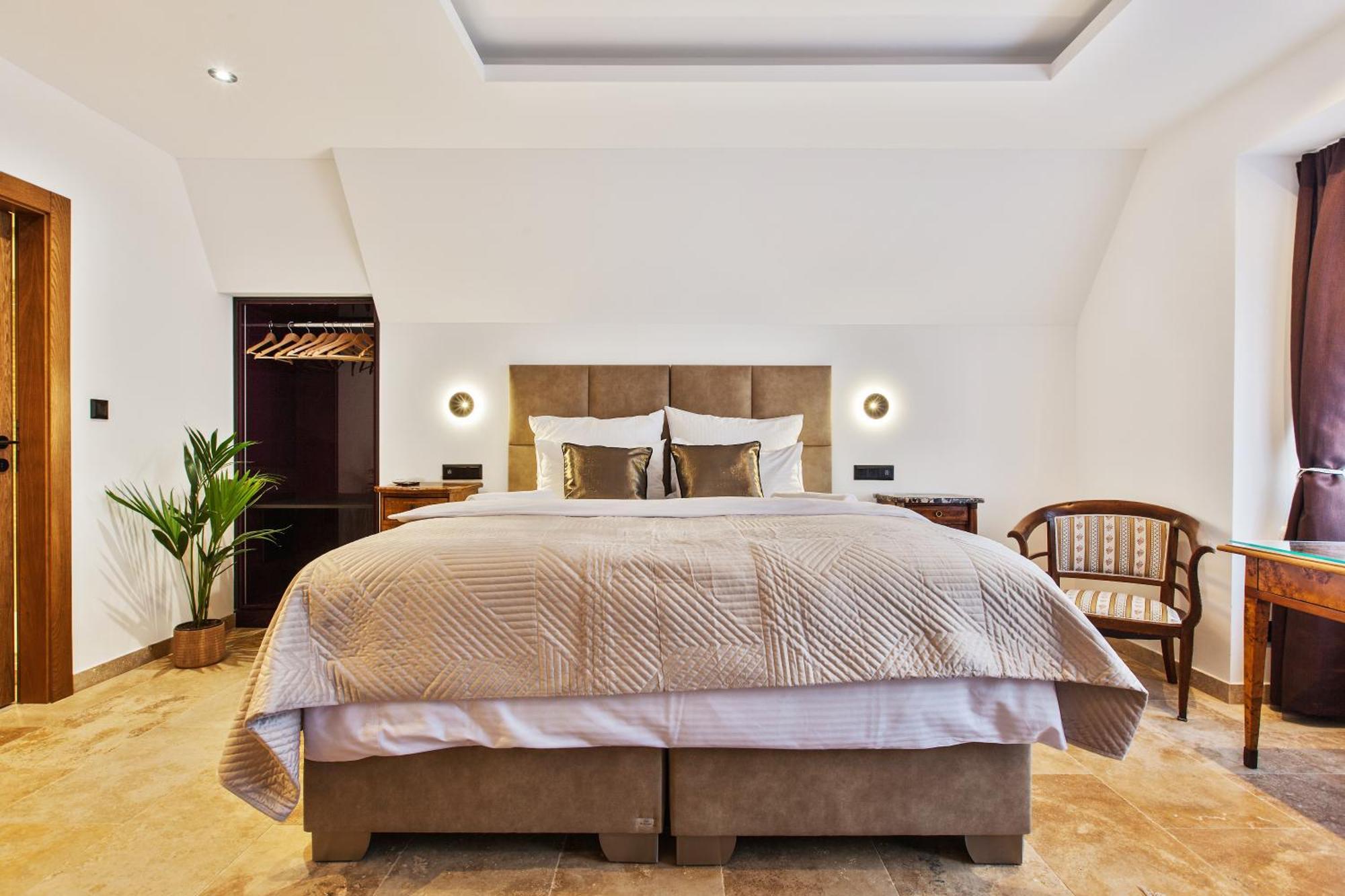 Brezno Central Apartments Екстер'єр фото