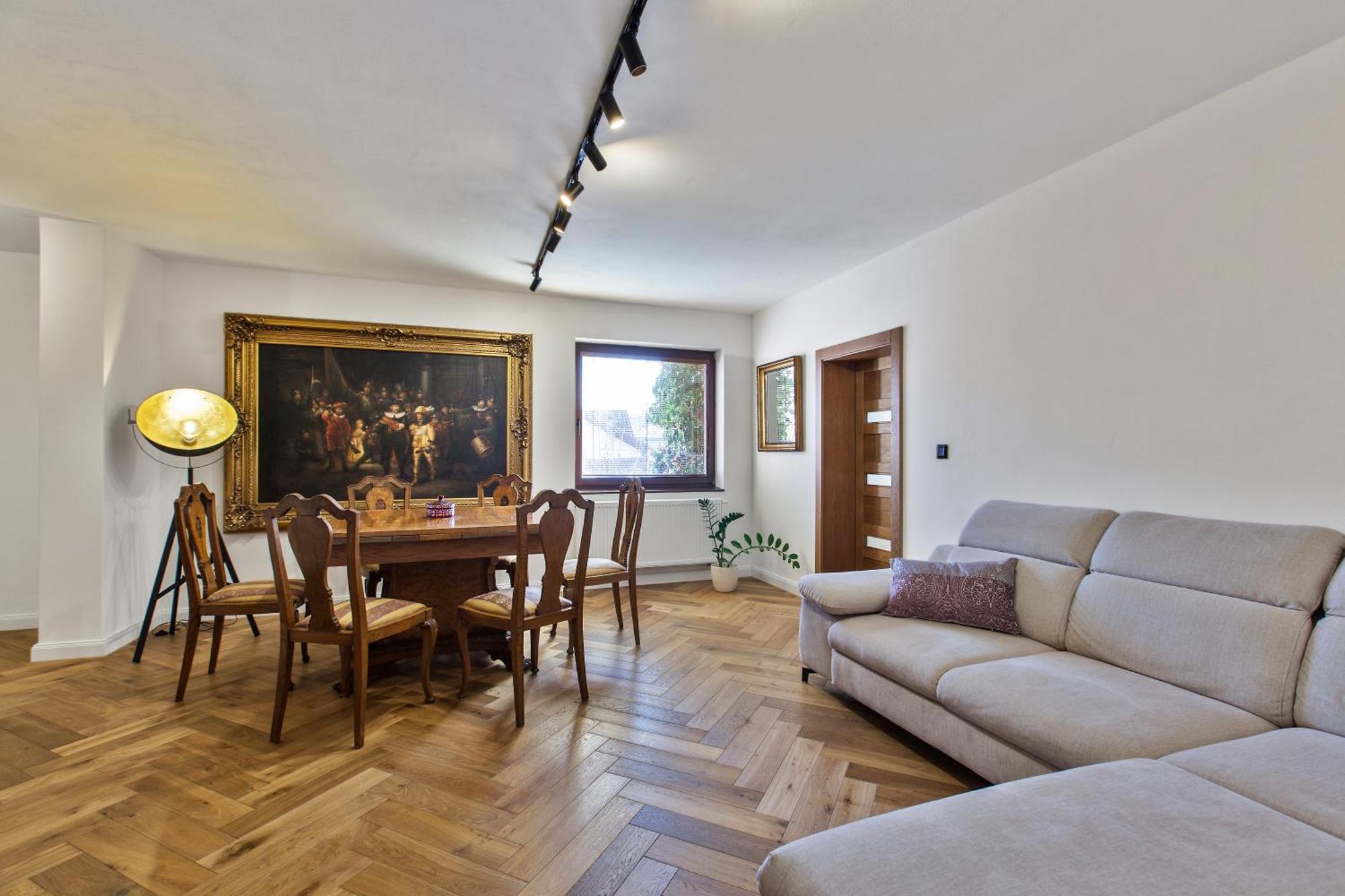 Brezno Central Apartments Екстер'єр фото